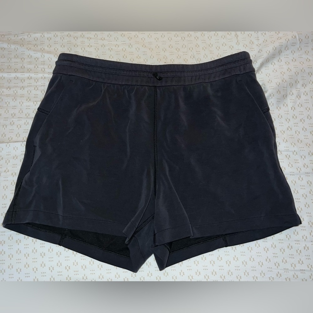 Lululemon Softstreme High-Rise Short 4”